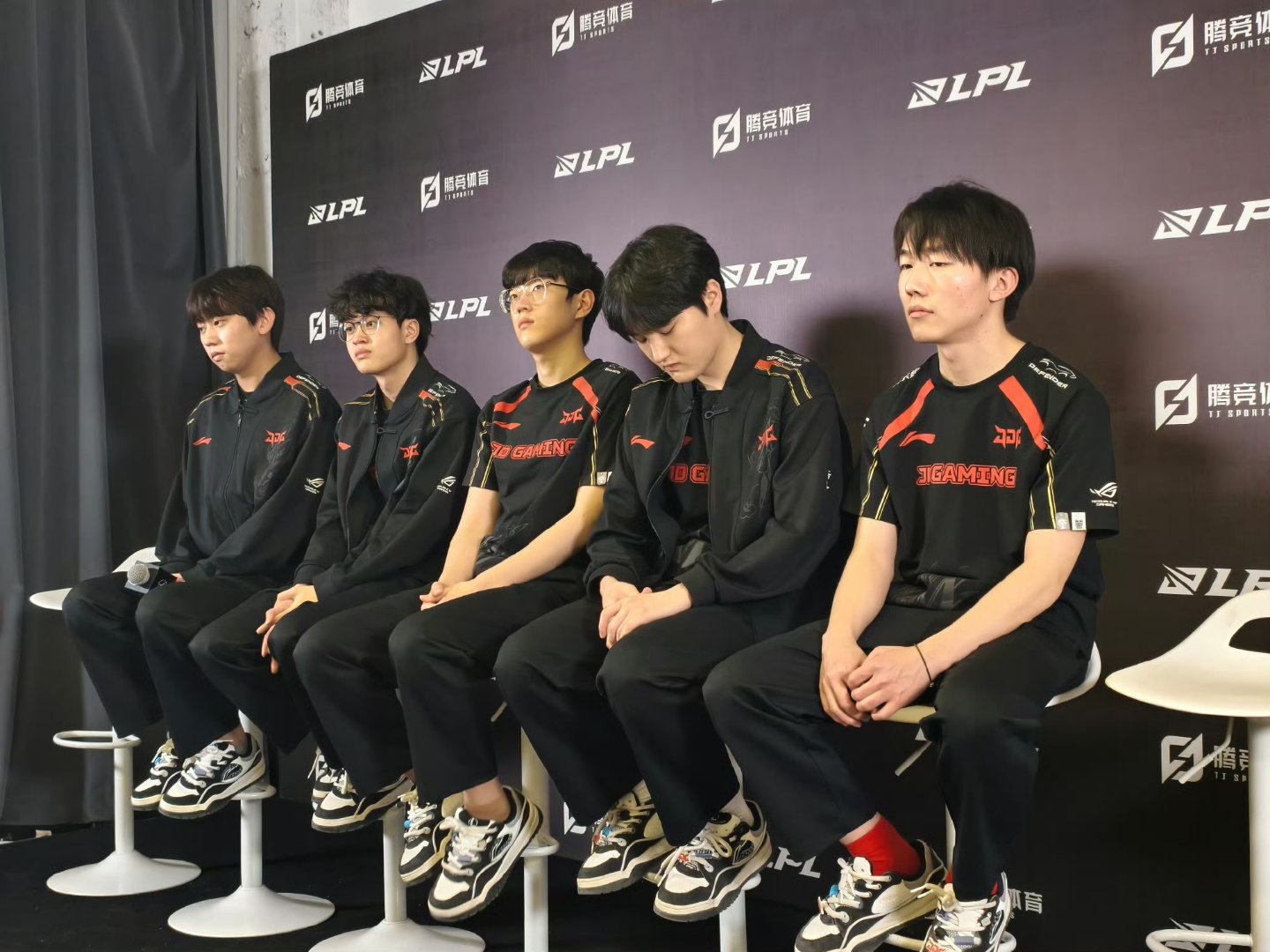 开云体育中国-关于JDG绝杀CLG，Canyon团战一打五焦点之战2025世界赛，技惊四座的信息