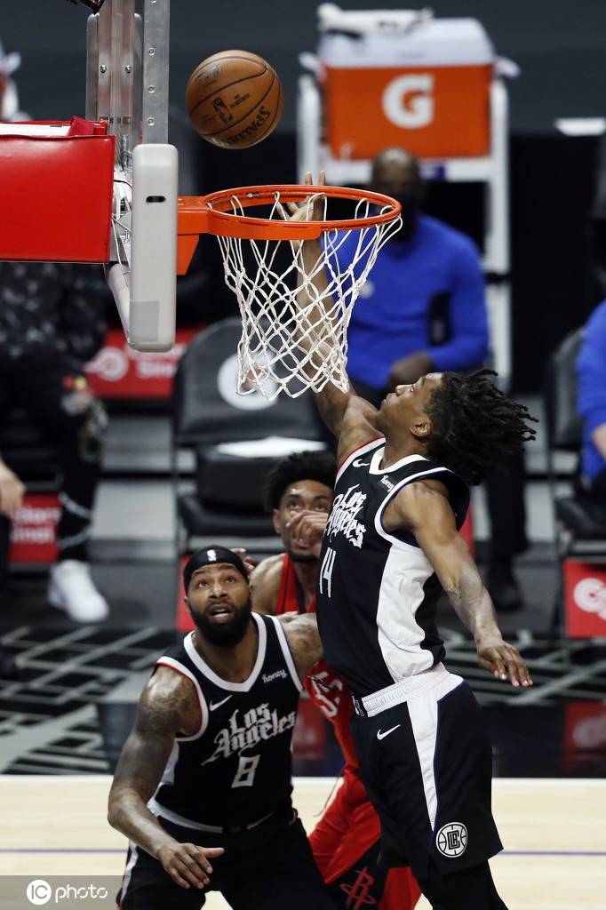 开云官网-深圳队轻取新疆队，伦纳德状态火热