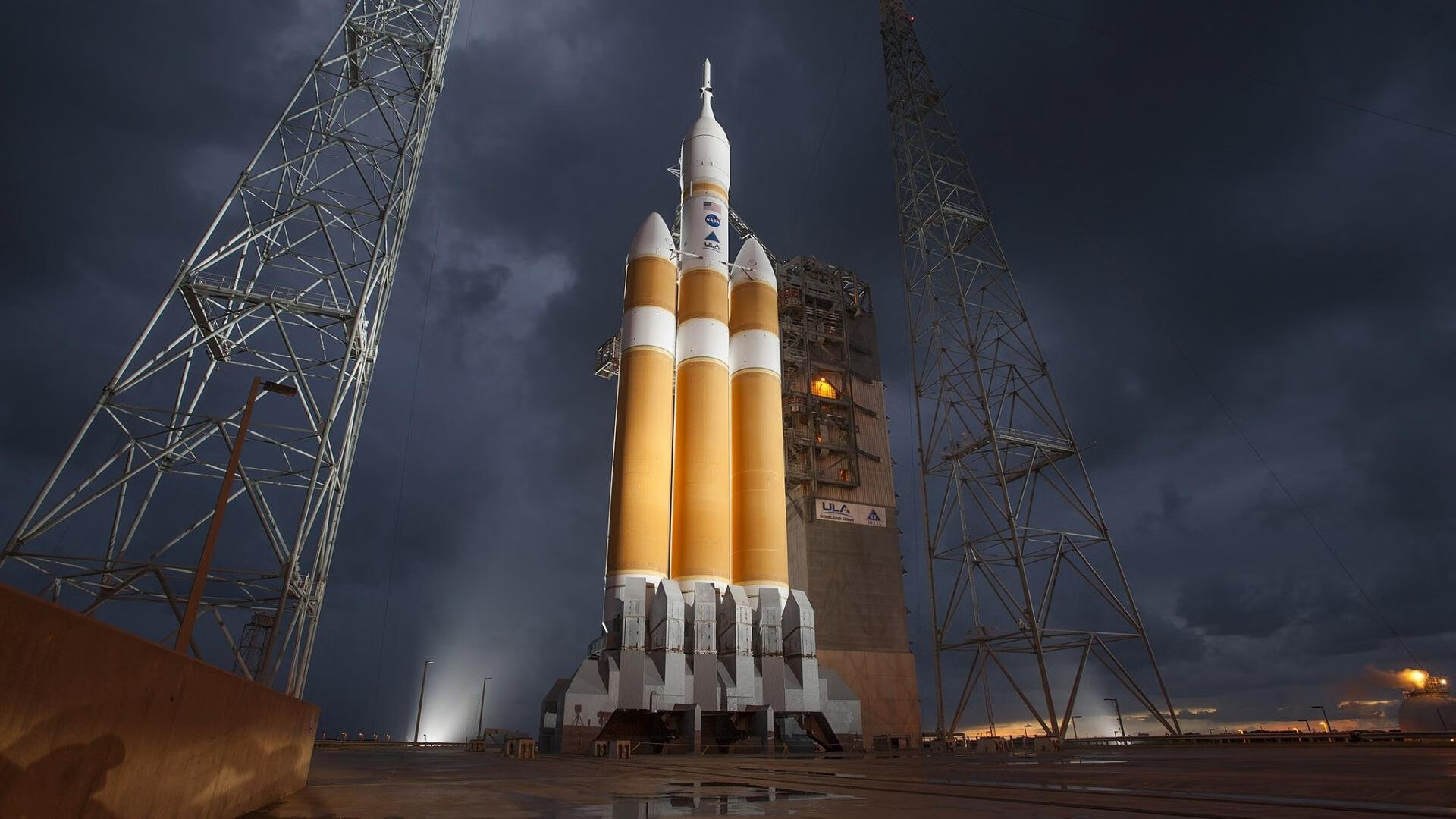 F1年度争冠焦点战，那不勒斯新星力克哥斯达黎加老将，速度与策略的终极对决